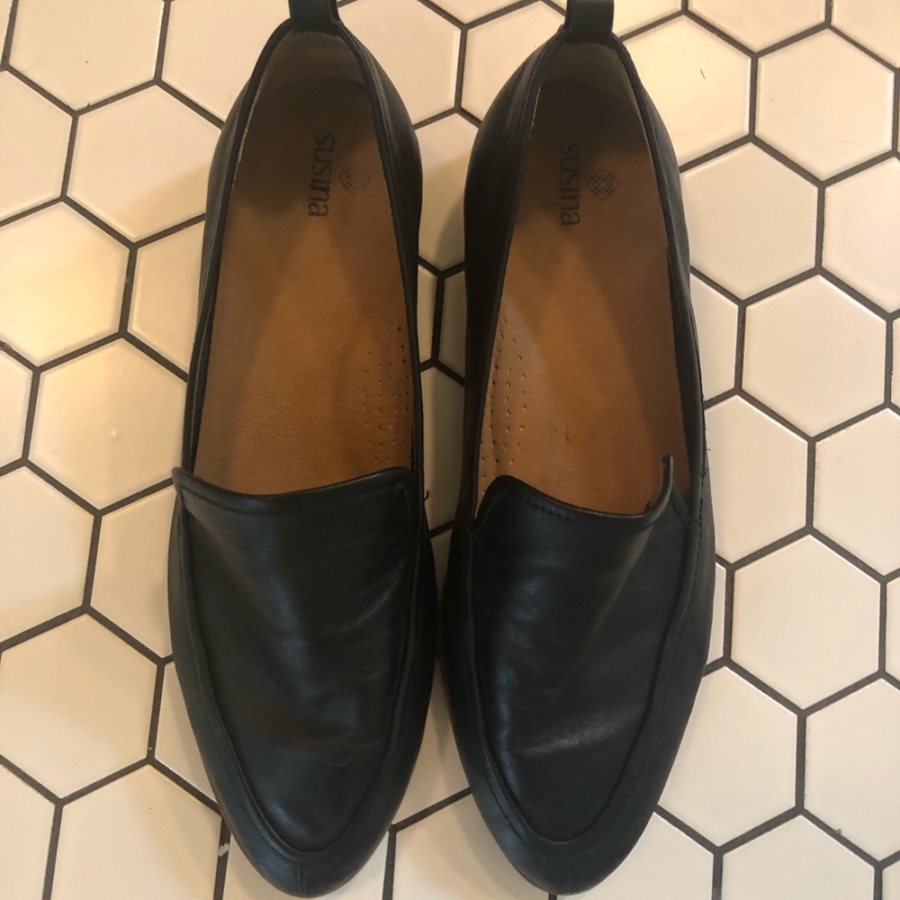 Susina black loafers